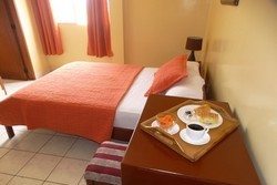 HOTEL SUITES COSTA DE ORO